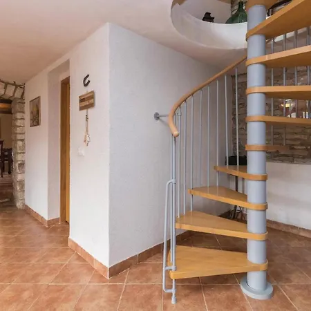 2 Bedroom Awesome In